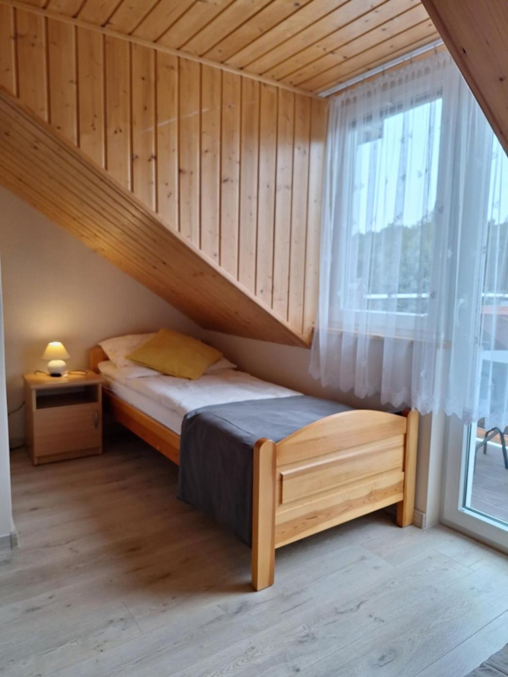 Hotel Helios à Dębki Extérieur photo